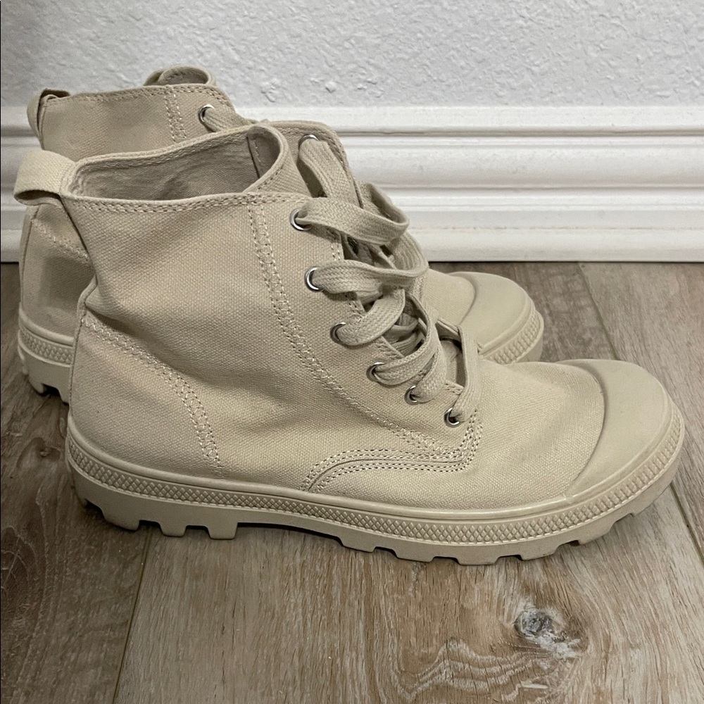 Skechers Cream Ankle Boots